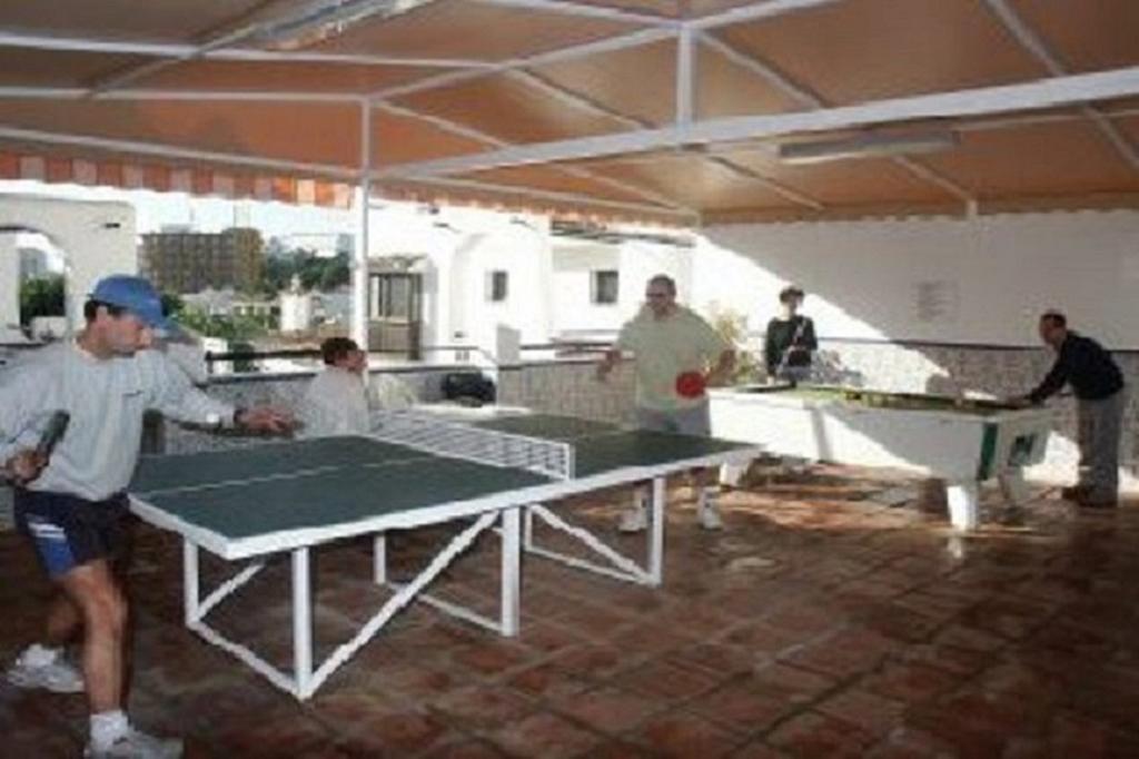 Benalmadenapartments Bbq Evita Beach Club Room photo